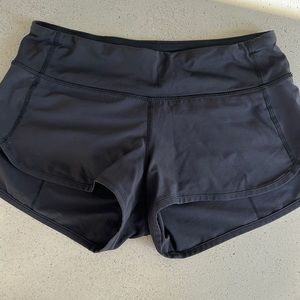 Lululemon 3” running short